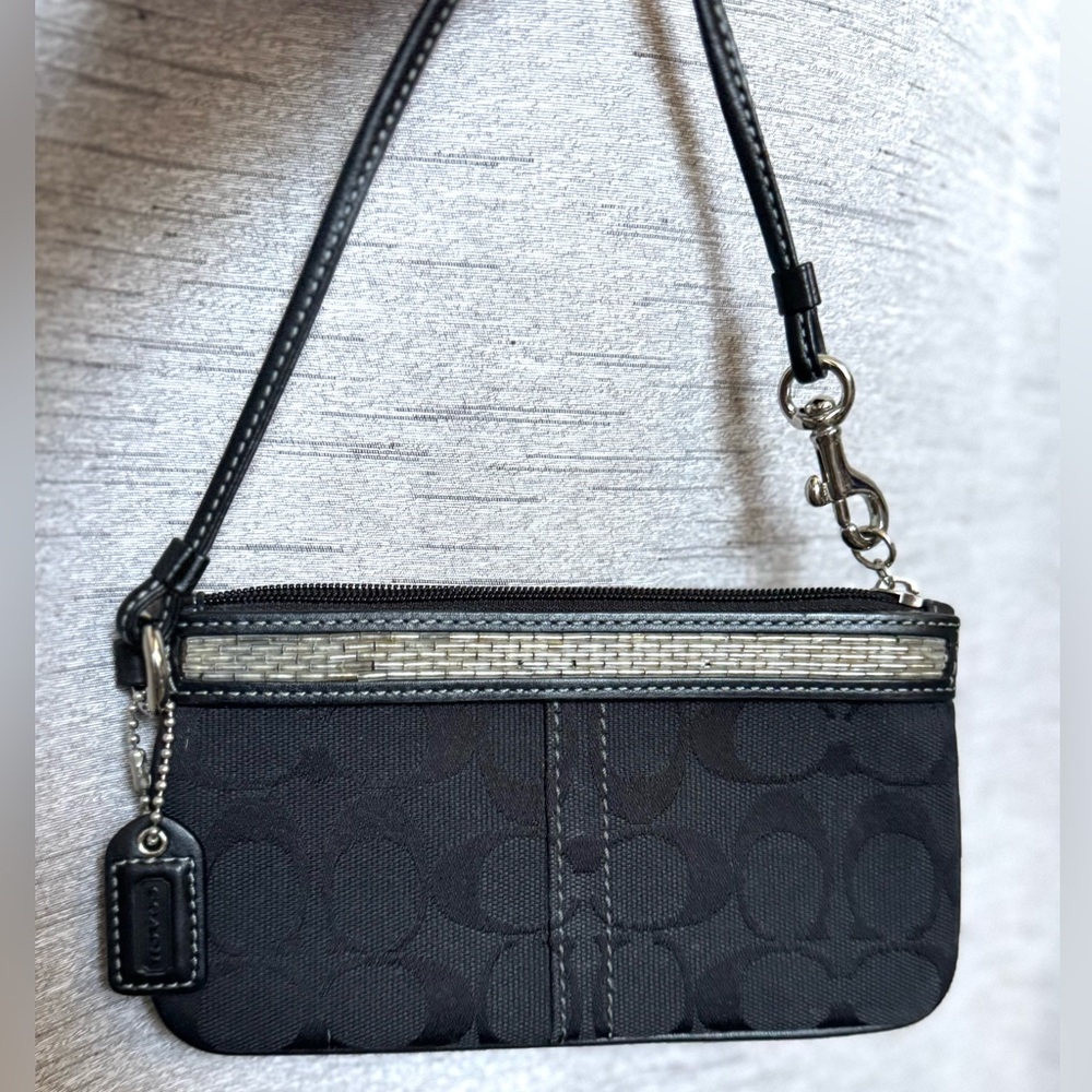 Coach Vintage ‘05 Black Signature Jacquard & Leather Strap Wristlet w/ Beading